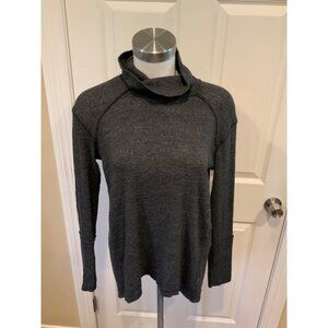 We The Free Charcoal Gray Long Sleeve Thin Knit Turtleneck Sweater, Size Small